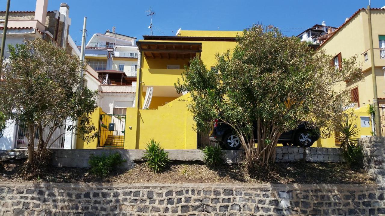 Apartmán Yellowhouse Cala Gonone Exteriér fotografie
