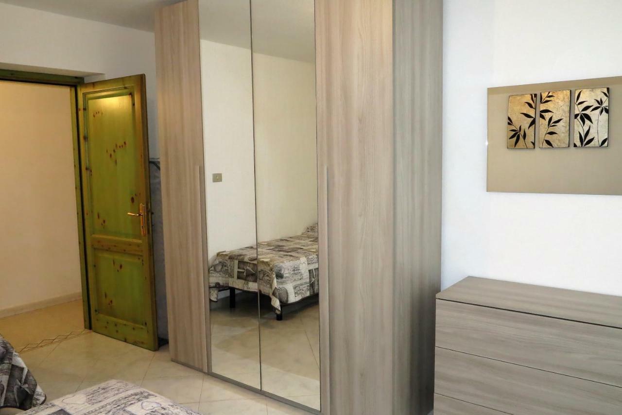 Apartmán Yellowhouse Cala Gonone Exteriér fotografie