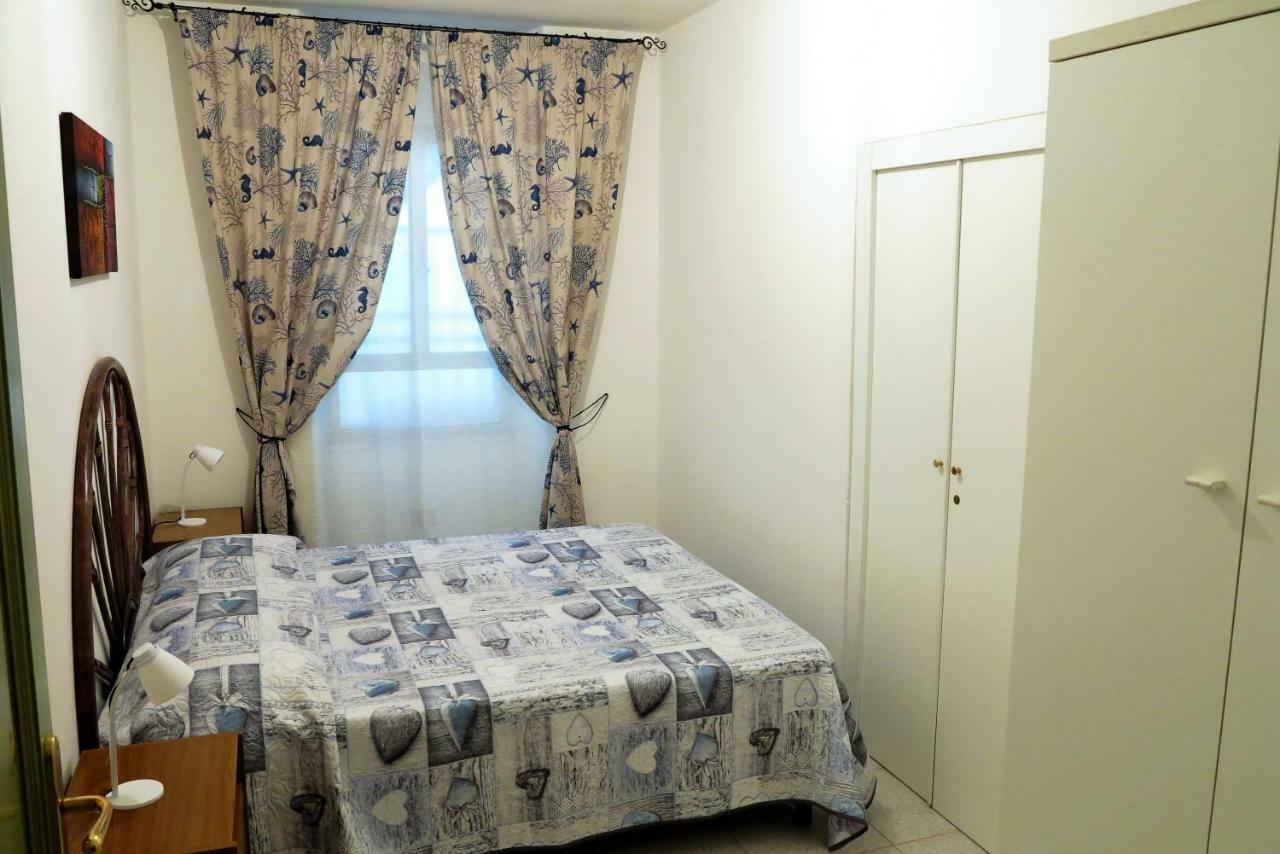 Apartmán Yellowhouse Cala Gonone Exteriér fotografie