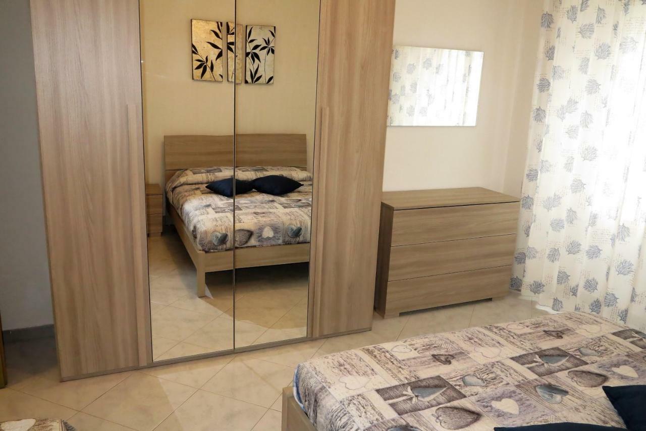 Apartmán Yellowhouse Cala Gonone Exteriér fotografie